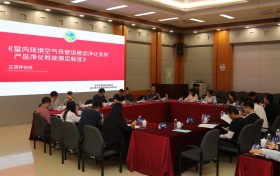 绿之源四喜临门：标准、AI、质量、品牌全面引领空气净化新纪元
